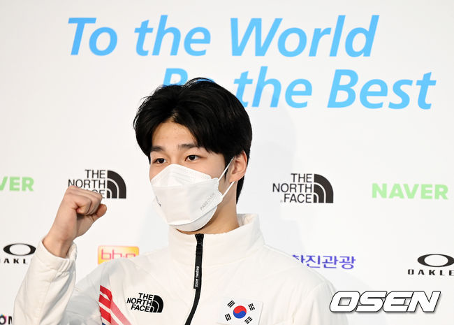 쇼트트랙 황대헌이 훈련에 앞서 인터뷰를 하고 있다. 2022.01.05 /jpnews@osen.co.kr