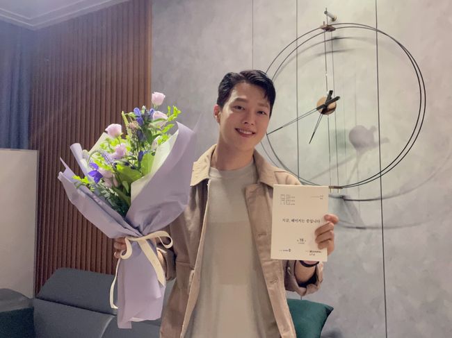 YG엔터테인먼트 제공