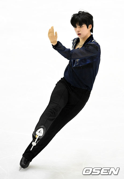 남자 싱글 차준환(고려대)이 프리 연기를 선보이고 있다. 차준환은 총점 283.31점을 기록하며 2차 선발전 1위를 차지했다. 2022.01.09 /jpnews@osen.co.kr