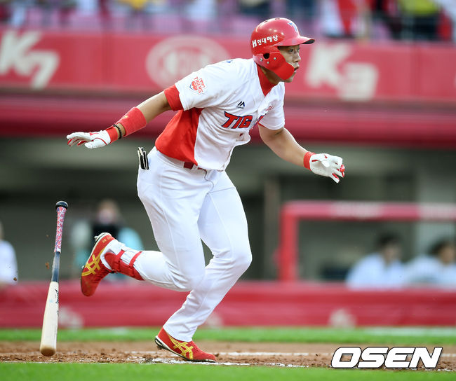 2017년 통산 11번째 우승을 이끈 이명기./OSEN DB