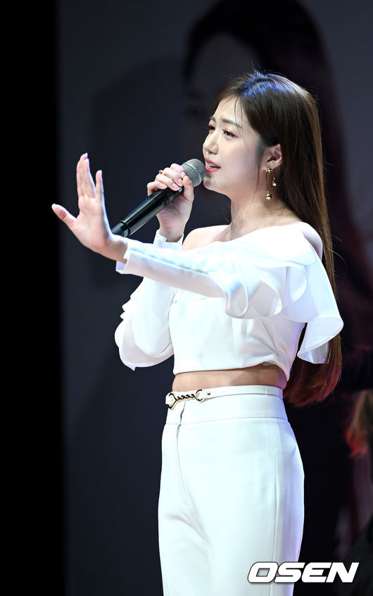 가수 정다경이 무대를 펼치고 있다. 2022.01.13 / dreamer@osen.co.kr