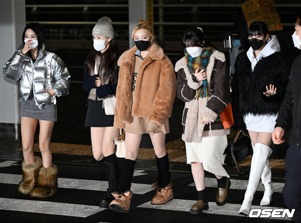 두바이엑스포 '한국의 날'에 진행되는 K팝 콘서트 참석 위해 인천공항 출국장 향하는 그룹 (여자)아이들. 2022.01.15 /rumi@osen.co.kr