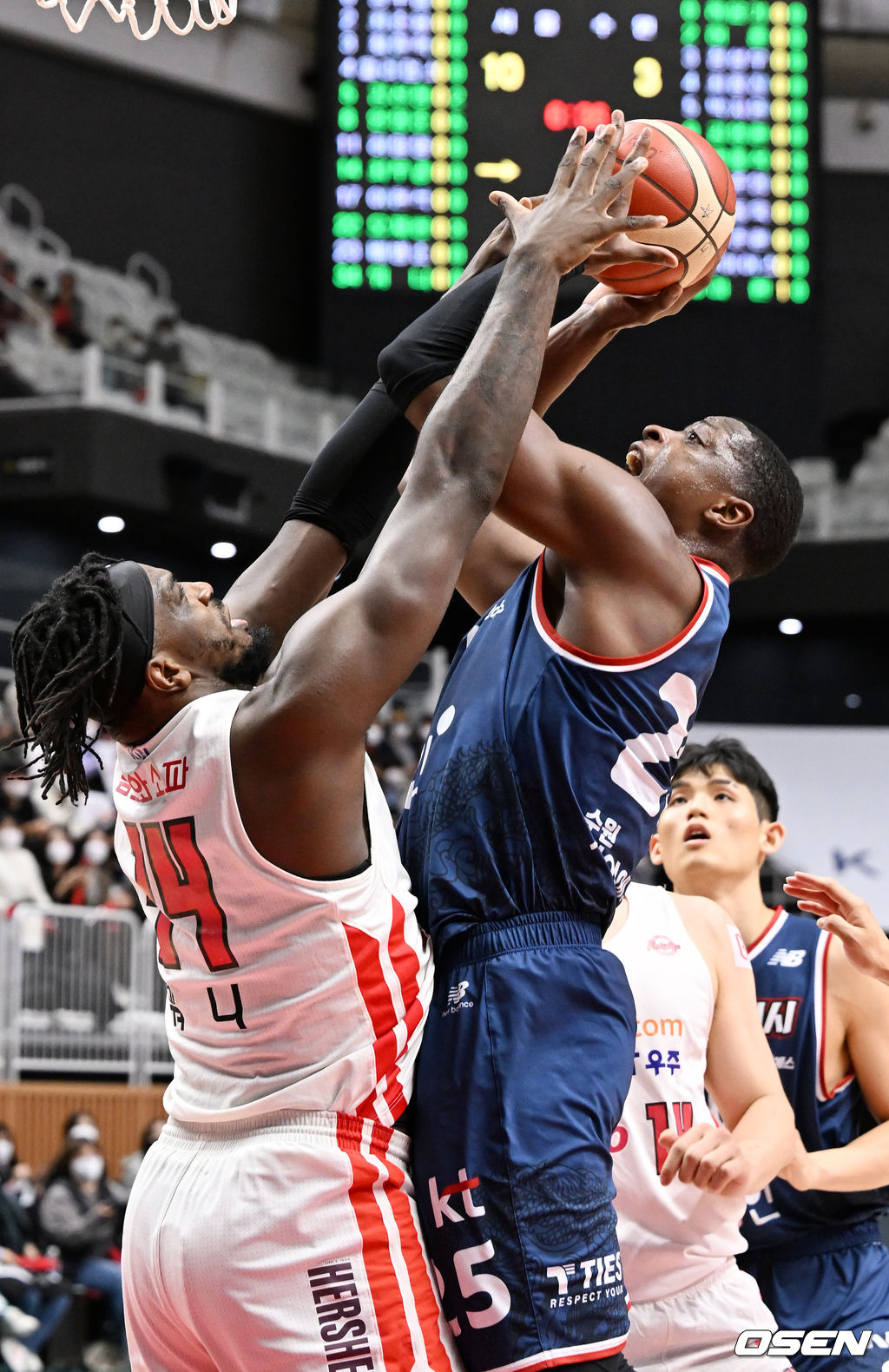 1쿼터 KT 라렌이 점프슛을 시도하고 있다. 2022.01.19 / rumi@osen.co.kr