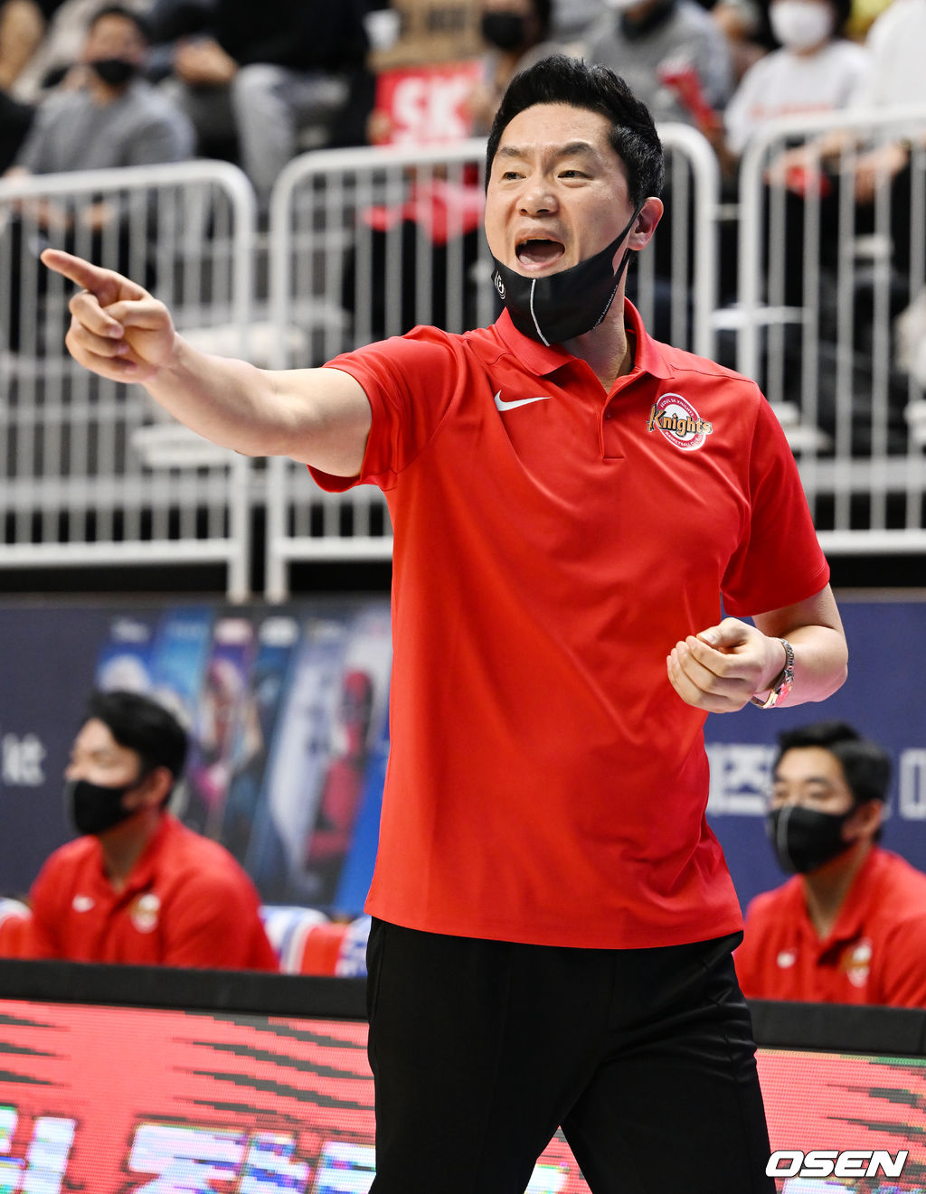 3쿼터 SK 전희철 감독이 강하게 항의하고 있다. 2022.01.19 / rumi@osen.co.kr