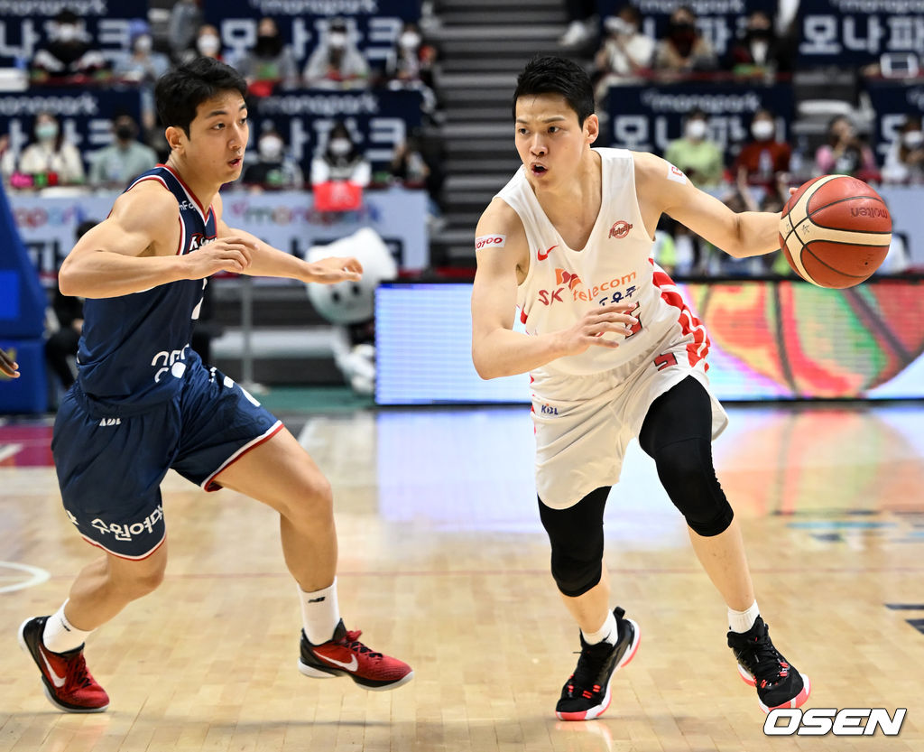3쿼터 SK 김선형이 돌파를 시도하고 있다. 2022.01.19 / rumi@osen.co.kr