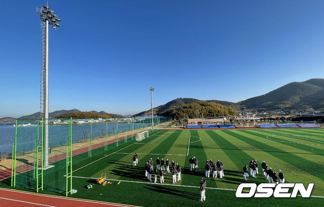 지난해 한화의 거제 스프링캠프. /OSEN DB