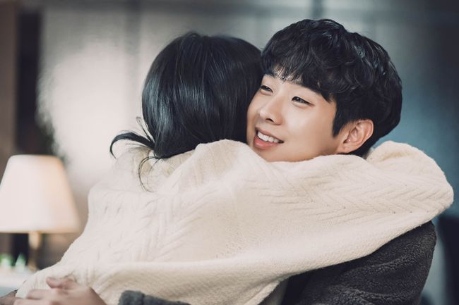 스튜디오N 슈퍼문픽쳐스 제공