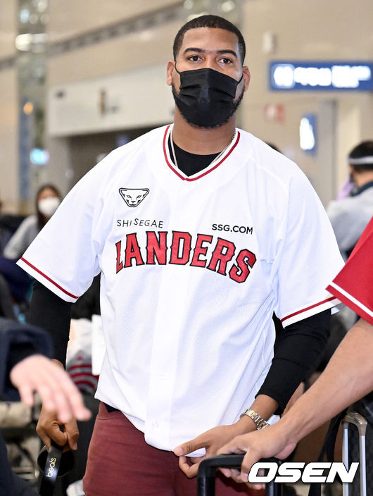 SSG 랜더스 새 외국인 투수 이반 노바. / OSEN DB