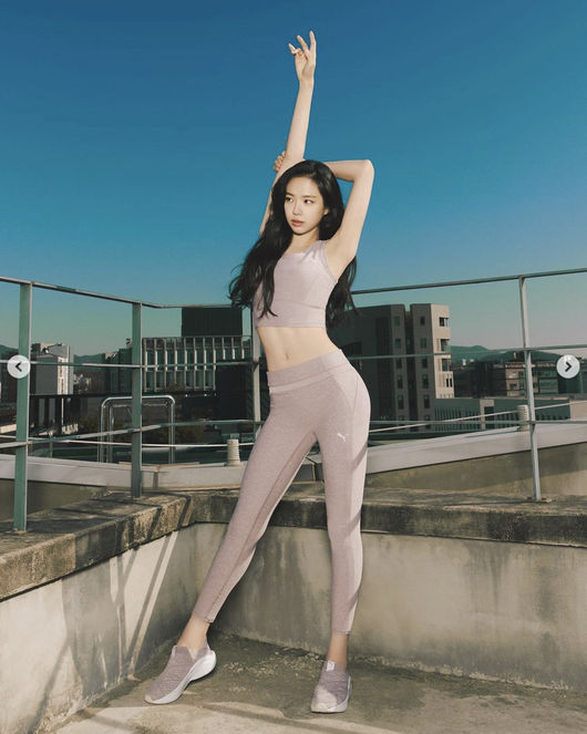 손나은 SNS