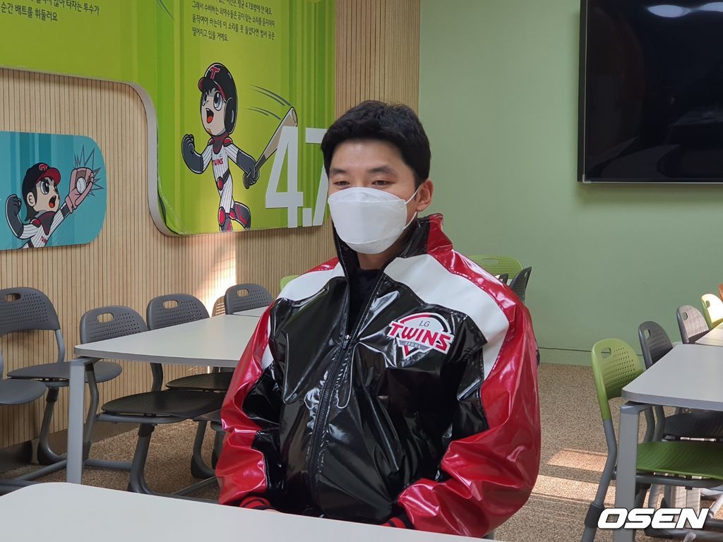 LG 박해민이 인터뷰를 하고 있다. orange@osen.co.kr