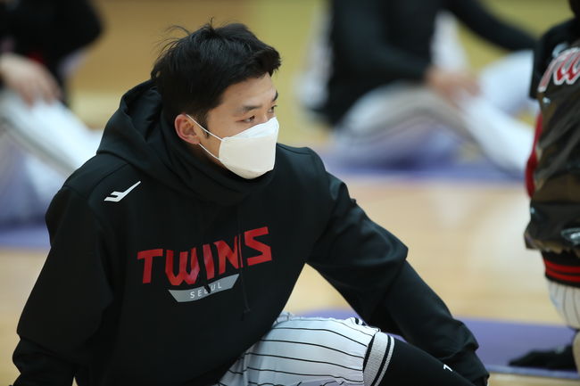 워밍업 중인 박해민. / LG 트윈스 제공