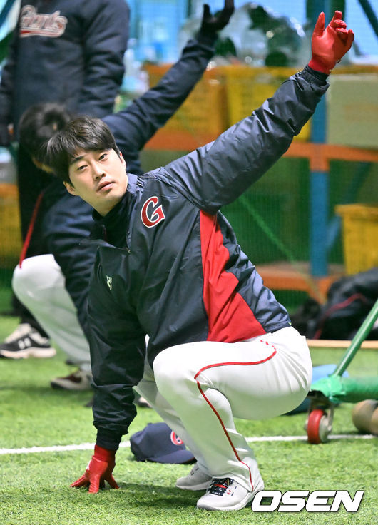 롯데로 팀을 옮긴 이학주가 훈련을 하고 있다. 2022.02.03 /rumi@osen.co.kr