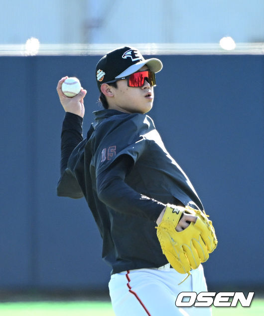 한화 김기중 2022.02.03 /OSEN DB