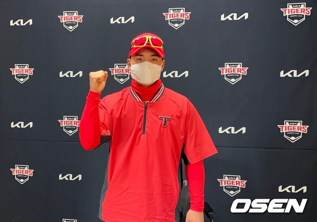 KIA 타이거즈 포수 한승택이 이번 시즌 달라진 타격을 보여주겠다는 의지를 밝혔다.