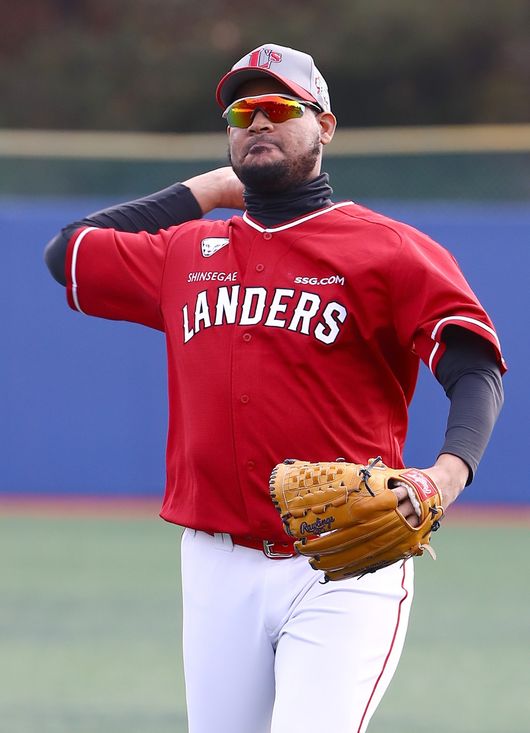 SSG 랜더스 새 외국인 투수 이반 노바. / SSG 제공