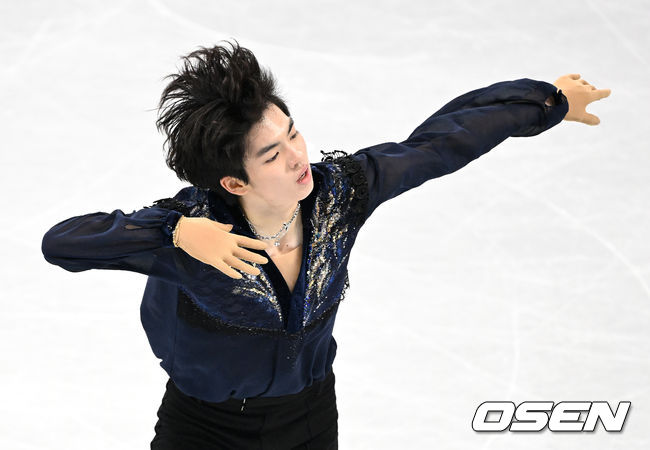 10일(한국시간) 중국 베이징 캐피털 실내 경기장에서 2022 베이징 동계올림픽 피겨 스케이팅 남자 싱글 프리 경기가 열렸다.대한민국 차준환이 프리 연기를 펼치고 있다. 2022.02.10 /jpnews@osen.co.kr