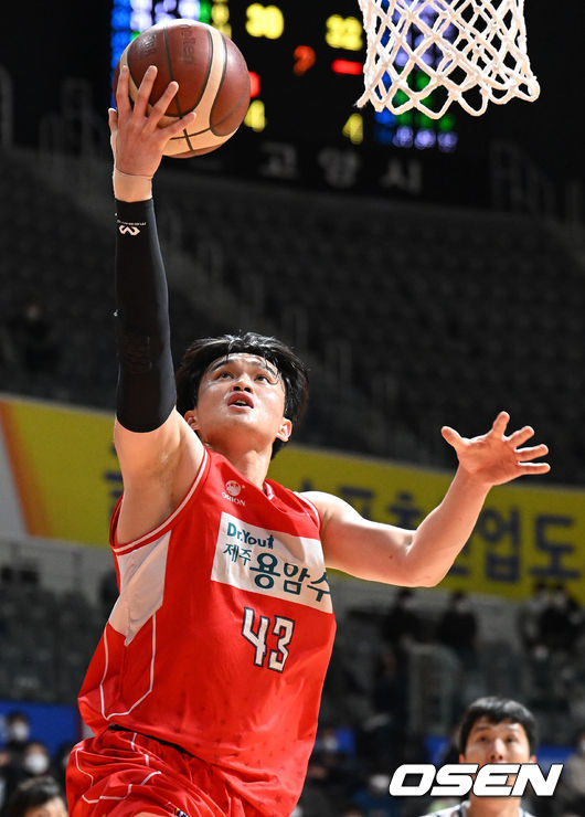 10일 오후 경기도 고양실내체육관에서 ’2021-2022 KGC 인삼공사 정관장 프로농구’ 고양 오리온과 전주 KCC의 경기가 열렸다.2쿼터, 고양 이대성이 레이업슛을 하고 있다. 2022.02.10 / ksl0919@osen.co.kr