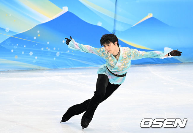 10일(한국시간) 중국 베이징 캐피털 실내 경기장에서 2022 베이징 동계올림픽 피겨 스케이팅 남자 싱글 프리 경기가 열렸다.일본 하뉴 유즈루가 프리 연기를 펼치고 있다. 2022.02.10 /jpnews@osen.co.kr