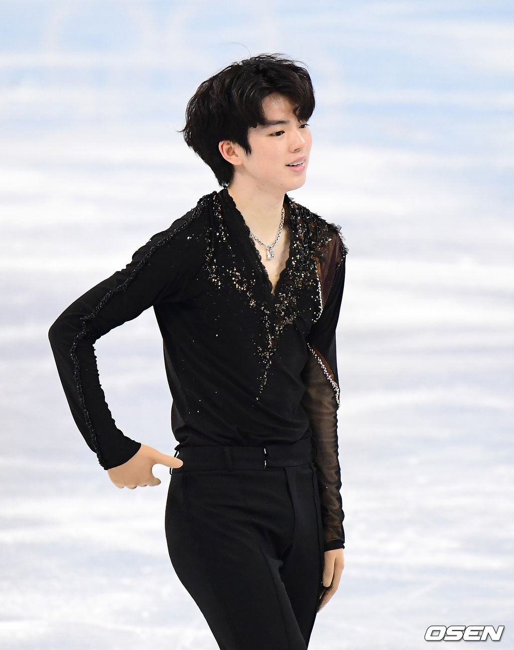 8일 중국 베이징 캐피털 인도어 스타디움에서 2022 베이징 동계올림픽 피겨 스케이팅 남자 싱글 쇼트 프로그램 경기가 열렸다. 연기를 마친 대한민국 차준환이 미소를 짓고 있다. 2022.02.08 /jpnews@osen.co.kr