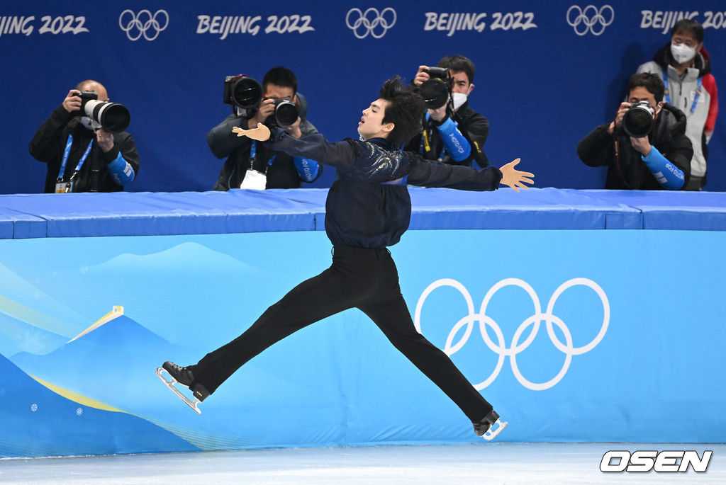 10일(한국시간) 중국 베이징 캐피털 실내 경기장에서 2022 베이징 동계올림픽 피겨 스케이팅 남자 싱글 프리 경기가 열렸다. 대한민국 차준환이 프리 연기를 펼치고 있다. 2022.02.10 /jpnews@osen.co.kr