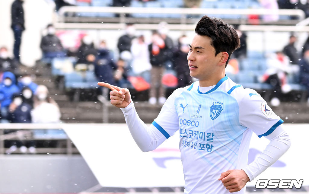 20일 오후 제주월드컵경기장에서 '하나원큐 K리그1 2022' 제주 유나이티드와 포항 스틸러스의 경기가 열렸다.전반 포항 임상협이 페널티킥으로 선제골을 작렬시킨 뒤 기뻐하고 있다. 2022.02.20 / dreamer@osen.co.kr