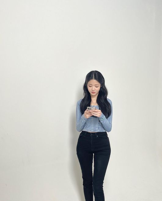 &apos;솔로지옥&apos; 신지연, 골반뽕 루머 종결..몸매 비율 미쳤다