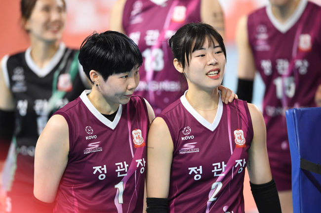 KGC인삼공사 이소영-하효림 /KOVO 제공