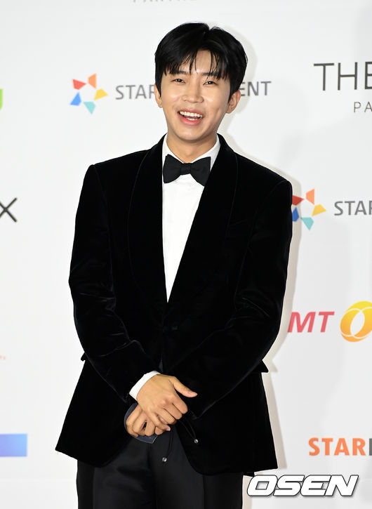 가수 임영웅이 포즈를 취하고 있다. 2021.12.02 /cej@osen.co.kr