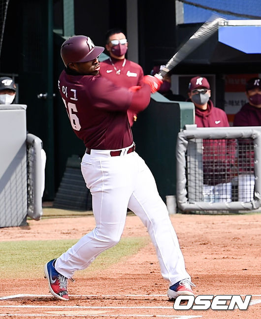 1회초 2사 1루 키움 푸이그가 안타를 날리고 있다.  2022.03.04 / soul1014@osen.co.kr