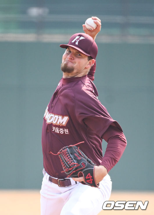 1회말 키움 선발투수 애플러가 역투하고 있다.   2022.03.04 / soul1014@osen.co.kr