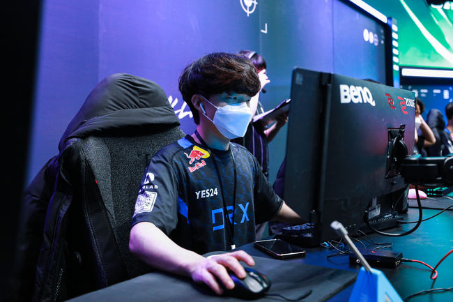 라이엇 게임즈 플리커.