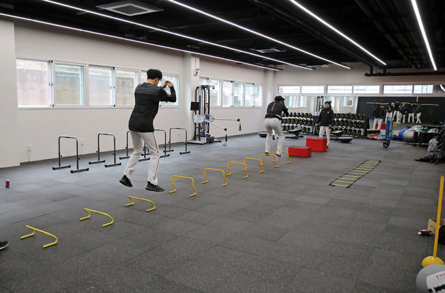 한화 이글스 서산구장 트레이닝실
