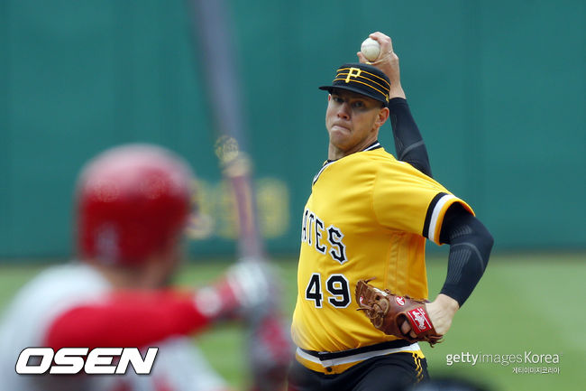 [사진] 닉 킹험이 2018년 4월30일(한국시간) 메이저리그 데뷔전에서 투구를 하고 있다. ⓒGettyimages(무단전재 및 재배포 금지)