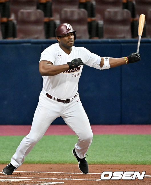 14일 LG-키움 시범경기. 2회말 키움 선두타자 푸이그가 1루수 앞 땅볼로 물러나고 있다. 2022.03.14 / rumi@osen.co.kr