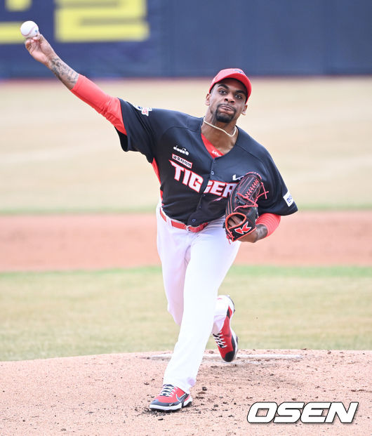 1회말 KIA 선발투수 로니가 역투하고 있다. 2022.03.17 / soul1014@osen.co.kr