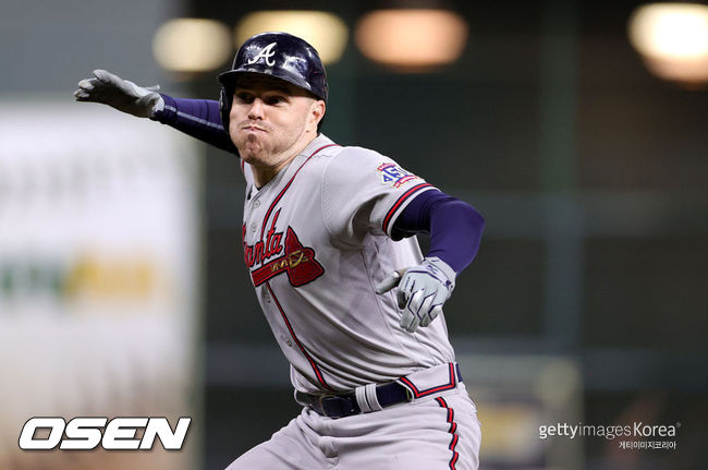 [사진] 애틀랜타를 떠나 다저스로 향하는 프레디 프리먼. ⓒGettyimages(무단전재 및 재배포 금지)