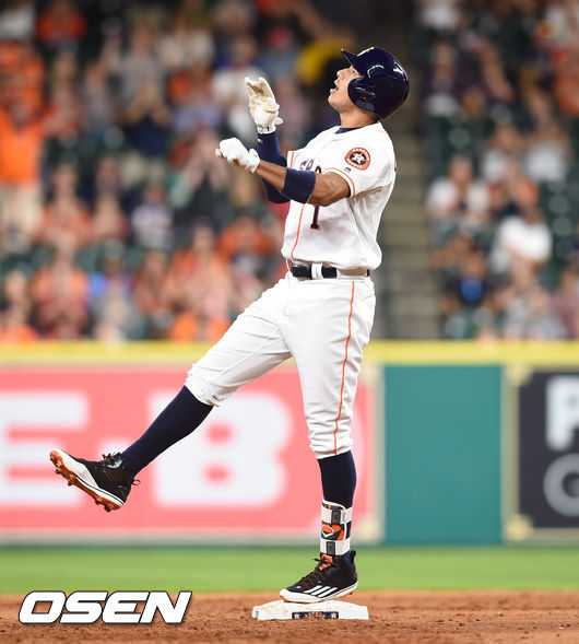 카를로스 코레아 /OSEN DB