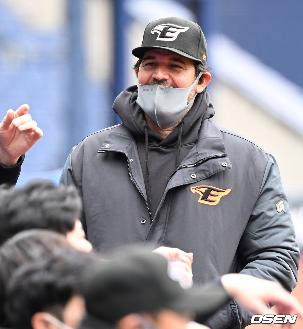 한화 이글스 카를로스 수베로 감독. /OSEN DB