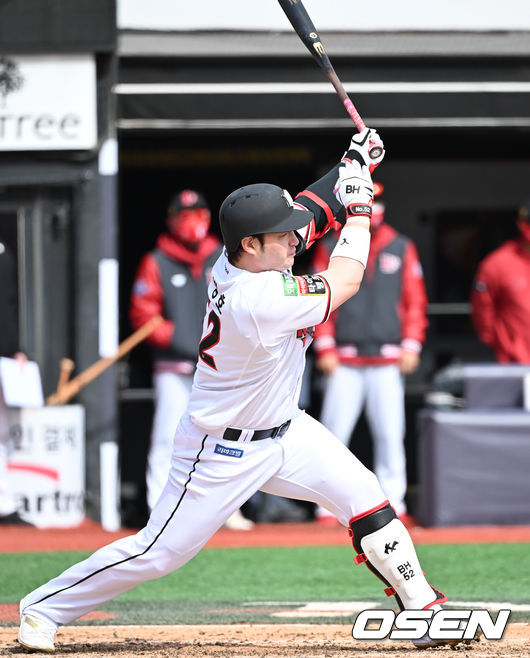 4회말 KT 선두타자 박병호가 안타를 날리고 있다. 2022.03.20 / soul1014@osen.co.kr