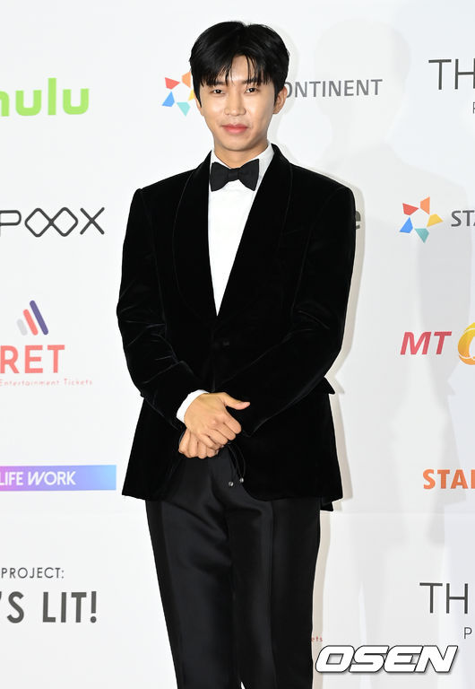 2일 오후 서울 강서구 KBS 아레나홀에서 2021 Asia Artist Awards(2021 AAA) 레드카펫 행사가 열렸다. 가수 임영웅이 포즈를 취하고 있다. 21.12.02 /cej@osen.co.kr