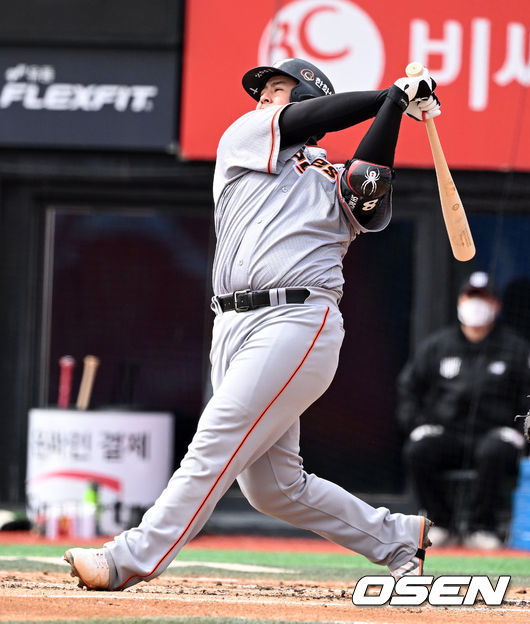2회초 한화 노시환이 선제 솔로포를 날리고 있다. 2022.03.21 /jpnews@osen.co.kr