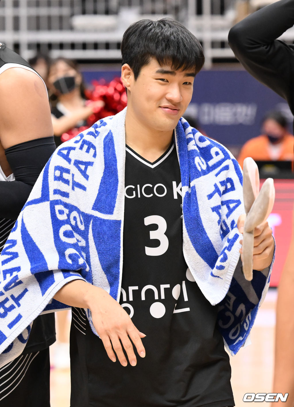 경기종료 후 KT 정성우가 미소 짓고 있다. 2022.03.25 / soul1014@osen.co.kr