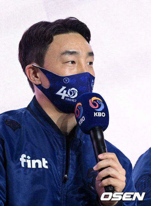 31일 오후 서울 용산구 그랜드 하얏트 호텔 서울 그랜드 볼룸에서 2022 신한은행 SOL KBO 미디어데이가 열렸다.NC 손아섭이 질문에 답을 하고 있다. 2022.03.31 /jpnews@osen.co.kr