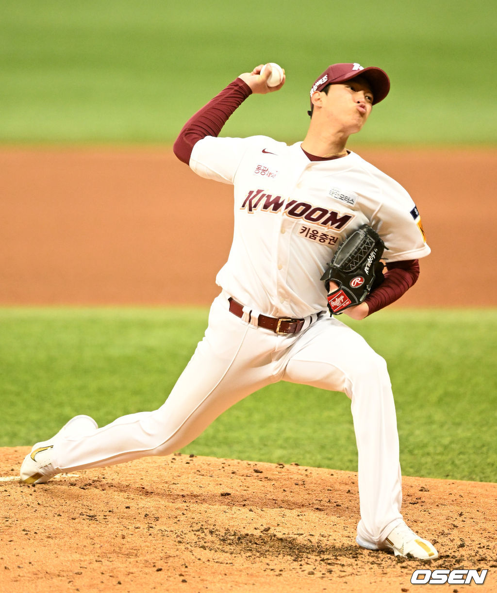 5회초 키움 안우진이 역투하고 있다. 2022.04.02 /jpnews@osen.co.kr