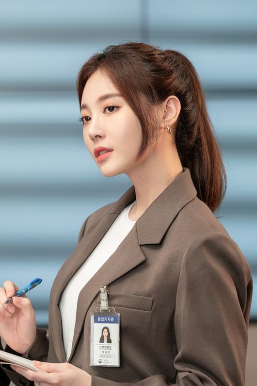 어썸이엔티, 앤피오엔터테인먼트, SLL 제공