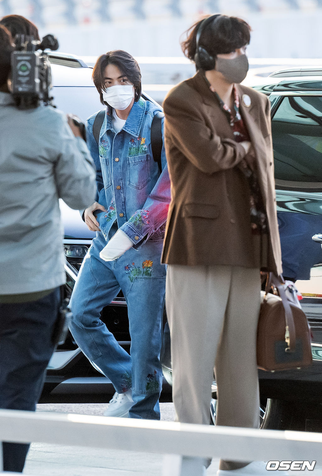방탄소년단 진이 하차하고 있다. 2022.03.28 /rumi@osen.co.kr