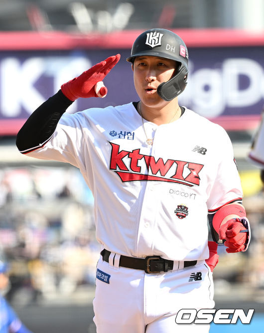 KT 위즈 내야수 황재균. / OSEN DB