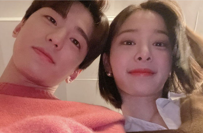 설인아 SNS