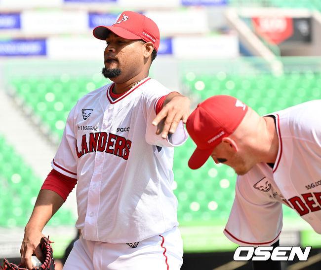 SSG 랜더스 외국인 투수 이반 노바. / OSEN DB