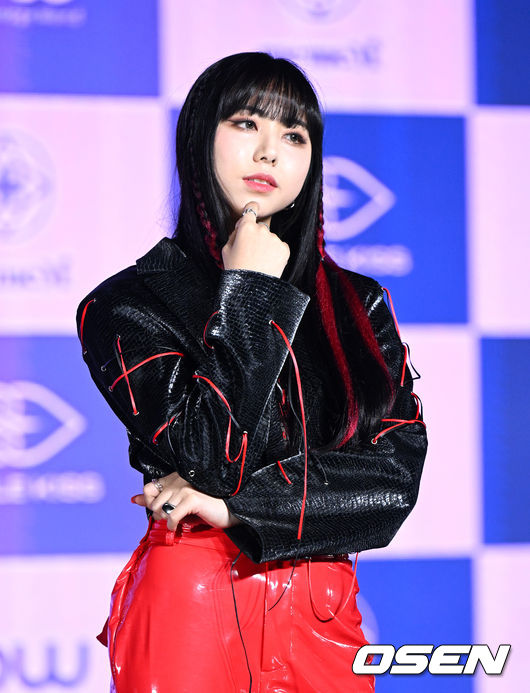 이레가 포토타임을 하고 있다. 2022.04.06 /jpnews@osen.co.kr